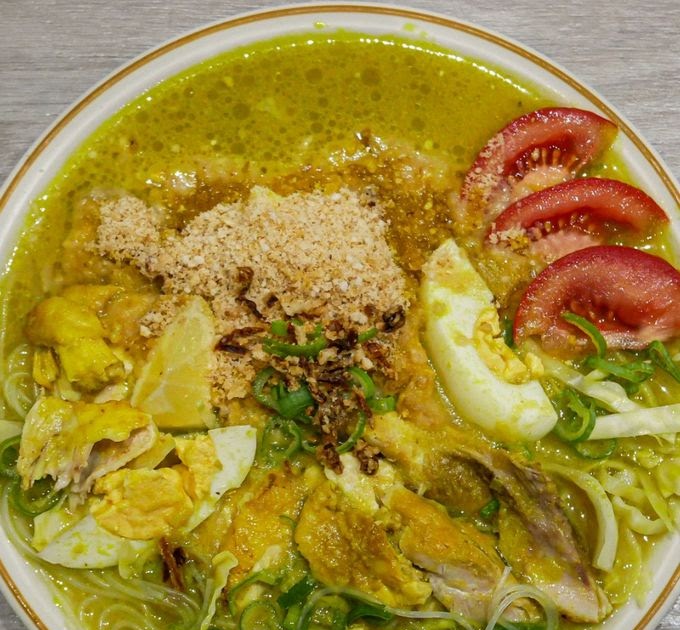 Soto Ayam Lamongan: The Evening Meal That Warms the Soul in Cilacap
