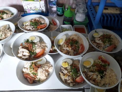 Lamongan Chicken Soup: Warmth That Brightens Your Cilacap Day